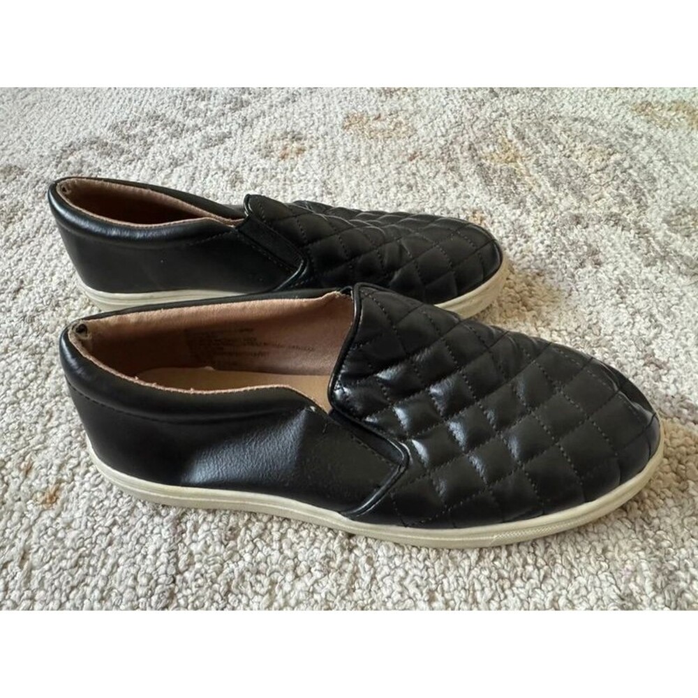 A New Day black quilted slip on sneaker - size 8.5